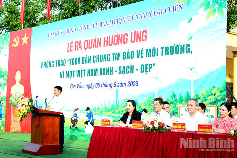 Xã Gia Viễn ra quân hưởng ứng phong trào Toàn dân chung tay bảo vệ môi trường