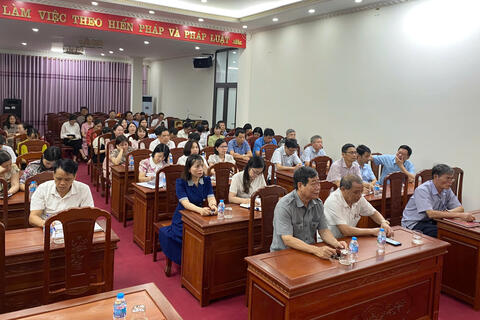 Đảng ủy Uỷ ban MTTQ Việt Nam tỉnh tổ chức nghiên cứu, học tập, quán triệt và triển khai thực hiện Nghị quyết số 10-NQ/TW, ngày 08/6/2026 của Bộ Chính trị về phát triển kinh tế có vốn đầu tư nước ngoài