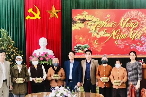 Chương trình “Tết ấm tình thương” tại Trung tâm bảo trợ xã hội tỉnh Ninh Bình