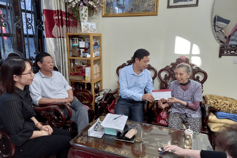 MTTQVN phường Thanh Bình phối hợp tổ chức thăm tặng quà các hộ gia đình khóa khăn trong dịp Tết Nguyên đán Quý Mão năm 2023