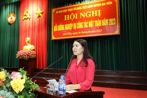 UBMTTQ Việt Nam huyện Gia Viễn tổ chức hội nghị bồi dưỡng nghiệp vụ công tác Mặt trận năm 2023