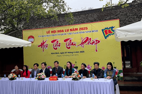 Hội thi Thư pháp tại Lễ hội Hoa Lư năm 2025