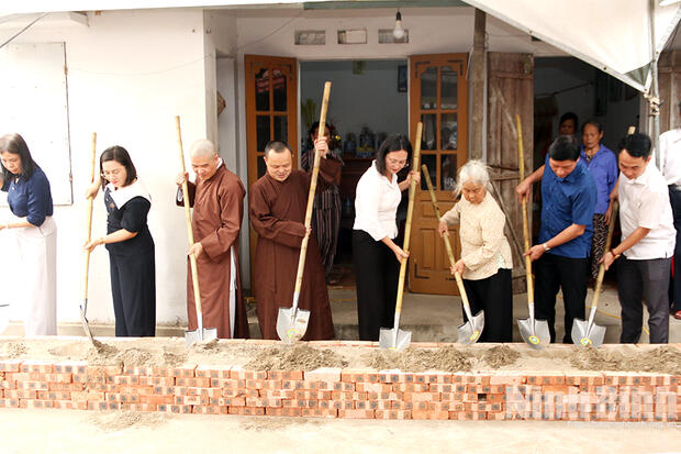 Khởi công xây dựng nhà "Đại đoàn kết" cho hộ nghèo tại phường Hà Nam