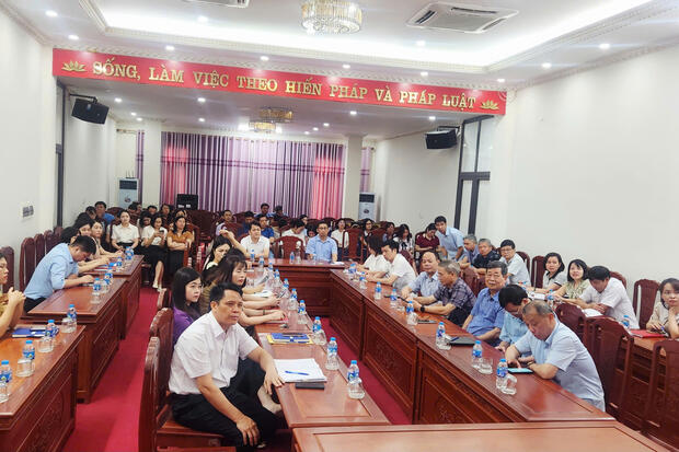 Đảng bộ Uỷ ban MTTQ Việt Nam tỉnh Ninh Bình tham gia Hội nghị toàn quốc nghiên cứu, học tập, quán triệt và triển khai thực hiện nghị quyết Hội nghị lần thứ hai Ban Chấp hành Trung ương Đảng khóa XIV