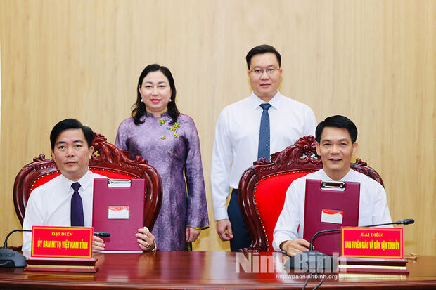 Bàn giao chức năng, nhiệm vụ tham mưu về công tác dân vận sang Ủy ban MTTQ Việt Nam tỉnh