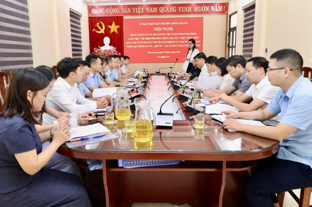 ĐOÀN GIÁM SÁT ỦY BAN MTTQ VIỆT NAM TỈNH NINH BÌNH LÀM VIỆC VỚI UBND PHƯỜNG HỒNG QUANG VỀ “VIỆC THỰC HIỆN DÂN CHỦ Ở CƠ SỞ GẮN VỚI TRÁCH NHIỆM CỦA NGƯỜI ĐỨNG ĐẦU THEO QUY ĐỊNH SỐ 124-QĐ/TW”