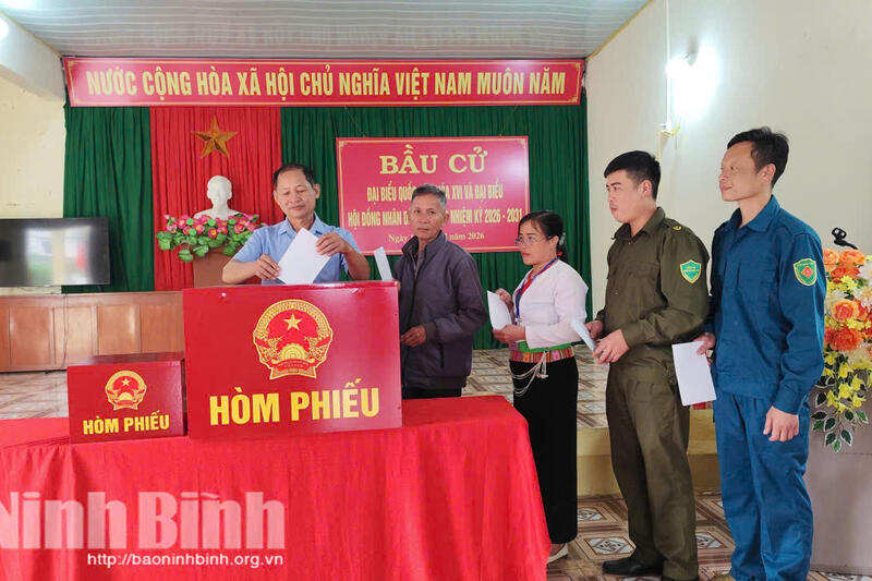 99,53% cử tri Ninh Bình đi bầu cử