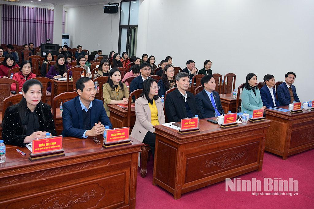 Các đại biểu dự hội nghị.