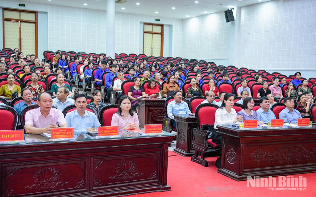 Đại biểu dự hội nghị đối thoại.