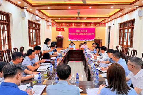 ĐOÀN GIÁM SÁT CỦA ỦY BAN MTTQ VIỆT NAM TỈNH LÀM VIỆC TẠI PHƯỜNG NAM HOA LƯ