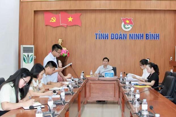 ĐOÀN KIỂM TRA CỦA ĐẢNG ỦY ỦY BAN MTTQ VIỆT NAM TỈNH THẢO LUẬN DỰ THẢO BÁO CÁO KẾT QUẢ KIỂM TRA ĐỐI VỚI CHI BỘ BAN CÔNG TÁC ĐOÀN VÀ THANH THIẾU NHI